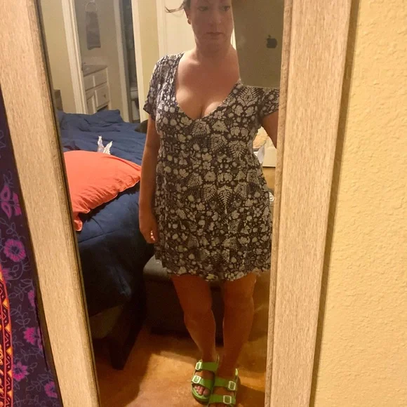 NEW LISTING ‼️SHOW ME YOUR MUMU Mini Dress - Picture 12 of 16